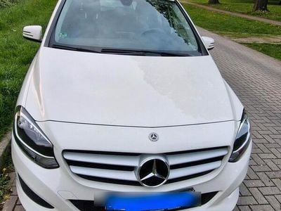 Mercedes B180
