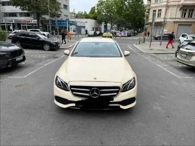 Gebraucht Mercedes E200 160 PS (117 kW) 2020 Gelb Limousine
