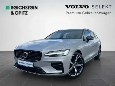Gebraucht Volvo V60 145 PS (106 kW) 2025 Kombi
