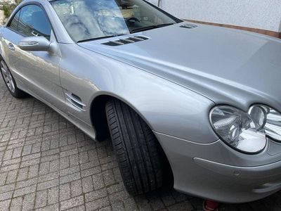 Usata Mercedes SL350 245 CV (180 kW) 2004 Argento Cabrio