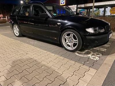 Gebraucht BMW 320 150 PS (110 kW) 2002 Schwarz Kombi