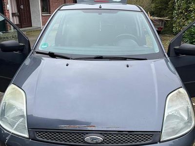 Gebraucht Ford Fiesta 60 PS (44 kW) 2005 Grau Kleinwagen