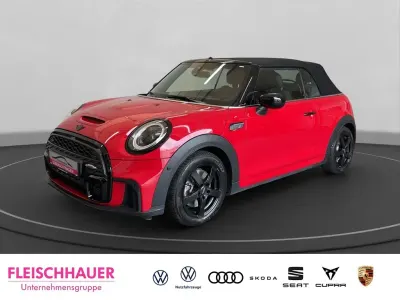 Begagnad Mini John Cooper Works Cabriolet 178 HK (130 kW) 2024 Röd Cab