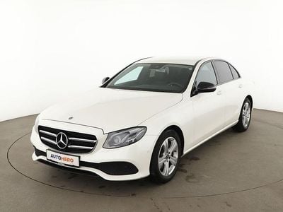 Weiß Gebraucht 2017 Mercedes E200 Avantgarde Limousine | 26.440 € (Fairer Preis)