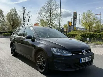 Gebraucht VW Golf VII 110 PS (80 kW) 2016 Schwarz Kombi