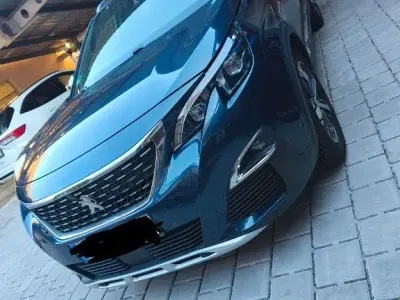Gebraucht Peugeot 5008 GT 177 PS (130 kW) 2018 Blau SUV
