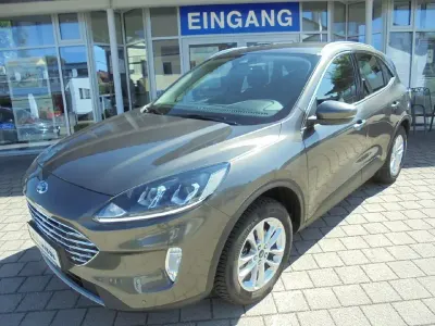 Gebraucht Ford Kuga Titanium 150 PS (110 kW) 2022 Grau SUV