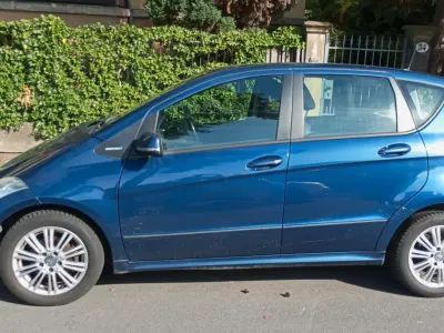 Gebraucht Mercedes A170 Classic 116 PS (85 kW) 2008 Blau Limousine