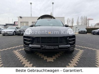 Gebraucht Porsche Macan Turbo 400 PS (294 kW) 2016 Tiefschwarz SUV