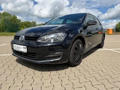 Gebraucht VW Golf VII LOUNGE 150 PS (110 kW) 2016 Schwarz Limousine