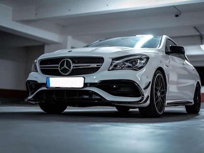 Mercedes CLA45 AMG