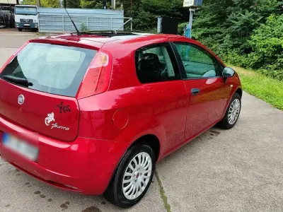 Gebraucht Fiat Grande Punto Dynamic 77 PS (56 kW) 2009 Rot Kleinwagen