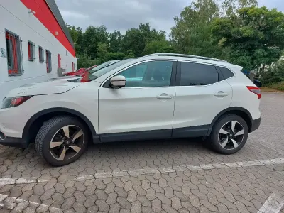 Gebraucht Nissan Qashqai 116 PS (85 kW) 2017 Weiß SUV