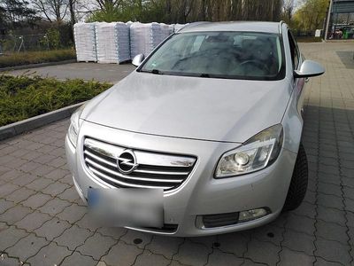 Gebraucht Opel Insignia 140 PS (102 kW) 2009 Silber Kombi