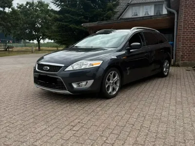 Gebraucht Ford Mondeo 140 PS (102 kW) 2010 Grau Kombi