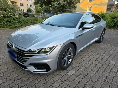 Gebraucht VW Arteon R-line 150 PS (110 kW) 2019 Silber Kleinwagen