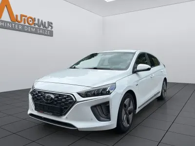 Gebraucht Hyundai Ioniq Premium 105 PS (77 kW) 2019 Weiß Kleinwagen