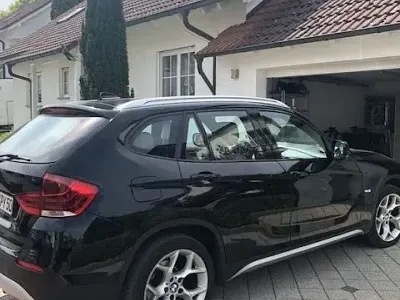 Second-hand BMW X1 Sport Line 204 CP (150 kW) 2011 Negru SUV