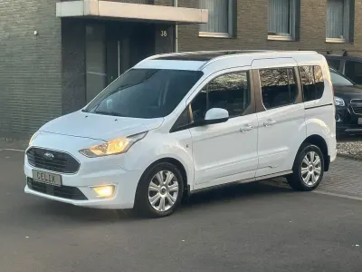 Gebraucht Ford Tourneo Connect Titanium 120 PS (88 kW) 2018 Weiß Van / Kleinbus