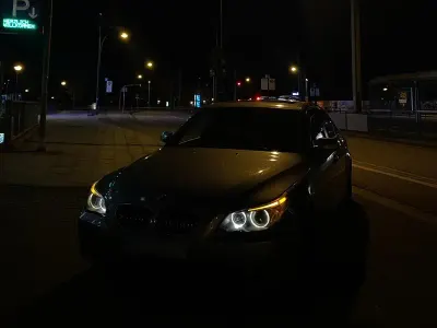 Gebraucht BMW 523 177 PS (130 kW) 2006 Silber Limousine