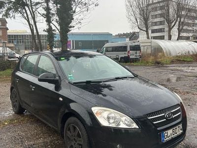 Gebraucht Kia Ceed EX 109 PS (80 kW) 2007 Schwarz Kleinwagen
