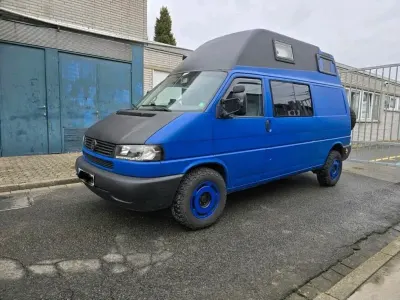 Second-hand VW Caravelle 116 CP (85 kW) 2001 Albastru Van