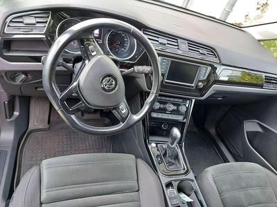 Gebraucht 2016 VW Touran Highline Van / Kleinbus | 15.900 € (Teuer)