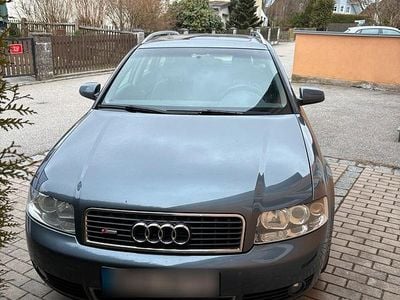 Second-hand Audi A4 163 CP (119 kW) 2003 Gri Break