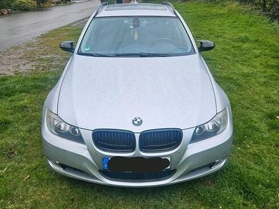 Gebraucht BMW 320 130 PS (95 kW) 2007 Grau Kombi