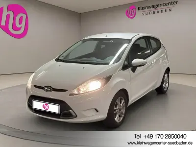 Gebraucht Ford Fiesta Trend 60 PS (44 kW) 2009 Frozen white Kleinwagen
