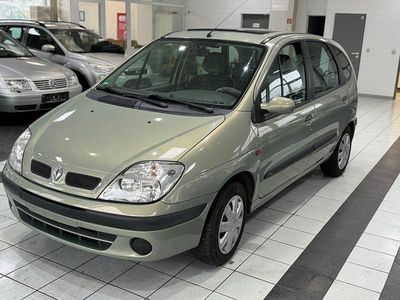 Gebraucht 2003 Renault Scénic II Expression Van / Kleinbus | 2.499 € (Etwas zu teuer)