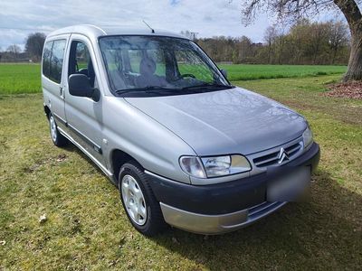 Gebraucht Citroën Berlingo 90 PS (66 kW) 2000 Silber Van / Kleinbus