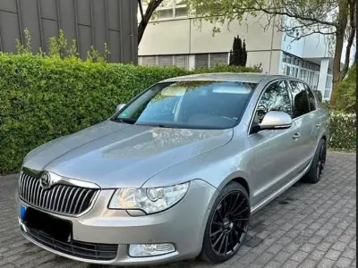 Gebraucht Skoda Superb 160 PS (117 kW) 2009 Beige Limousine