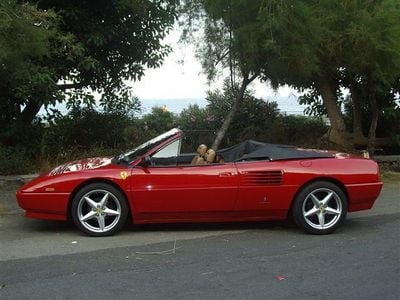 Rot Gebraucht 1989 Ferrari Mondial Cabrio | 75.000 €