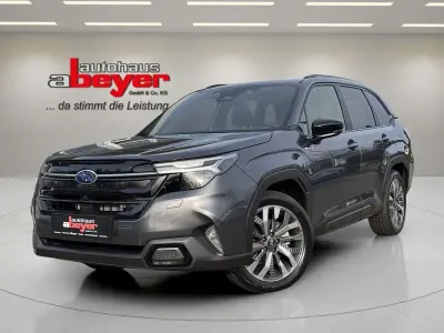 Neu Subaru Forester Platinum 136 PS (100 kW) 2026 Grau SUV