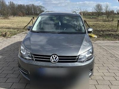 Gebraucht VW Sharan Comfortline 177 PS (130 kW) 2014 Grau Van / Kleinbus
