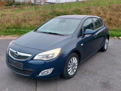 Usata Opel Astra 125 CV (91 kW) 2010 Blu Berlina
