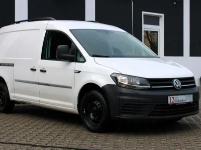 Używany VW Caddy 102 KM (75 kW) 2018 Biały Minivan