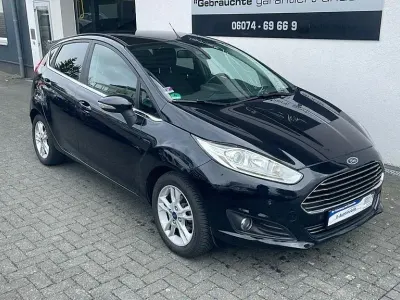 Usata Ford Fiesta Titanium 125 CV (91 kW) 2016 Nero Utilitaria