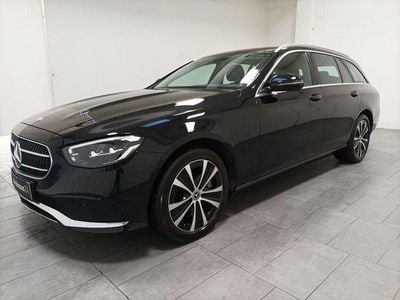 Gebraucht Mercedes E300 Avantgarde 194 PS (142 kW) 2021 Schwarz Kombi