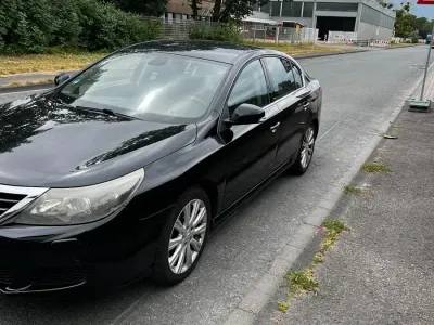Gebraucht Renault Latitude 240 PS (176 kW) 2011 Schwarz Limousine