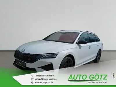 Neu Skoda Octavia RS 265 PS (194 kW) 2025 Weiß Kombi