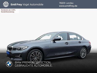 BMW 330e