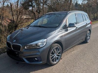 Gebraucht BMW 220 Gran Tourer Sport Line 190 PS (139 kW) 2016 Grau Van / Kleinbus
