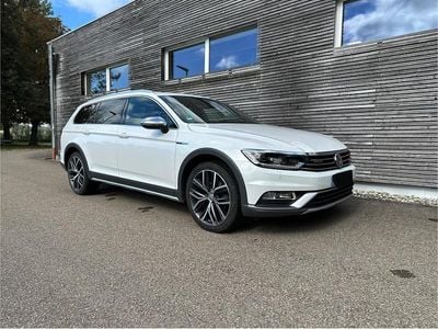 Gebraucht VW Passat Alltrack 220 PS (161 kW) 2018 Weiß Kombi