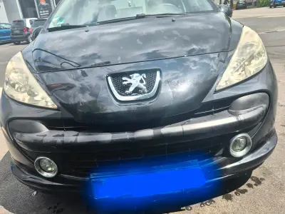 Gebraucht Peugeot 207 95 PS (69 kW) 2009 Schwarz Limousine