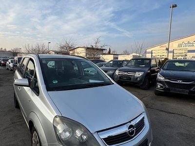 Silber Gebraucht 2005 Opel Zafira Edition Van / Kleinbus | 999 € (Fairer Preis)