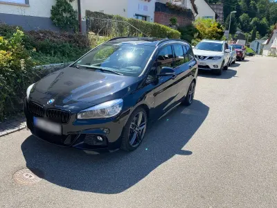 Gebraucht BMW 220 Performance 190 PS (139 kW) 2016 Schwarz Van / Kleinbus