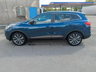 Gebraucht Renault Kadjar Bose Edition 131 PS (96 kW) 2016 Blau SUV
