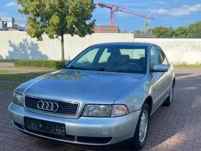 Gebraucht Audi A4 125 PS (91 kW) 1997 Grau Limousine